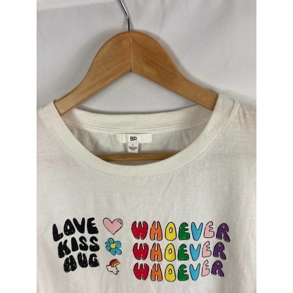 NWOT BP. Be ProudG ender Inclusive Graphic Tee In White Multi Love Kiss Hug L - Picture 3 of 3